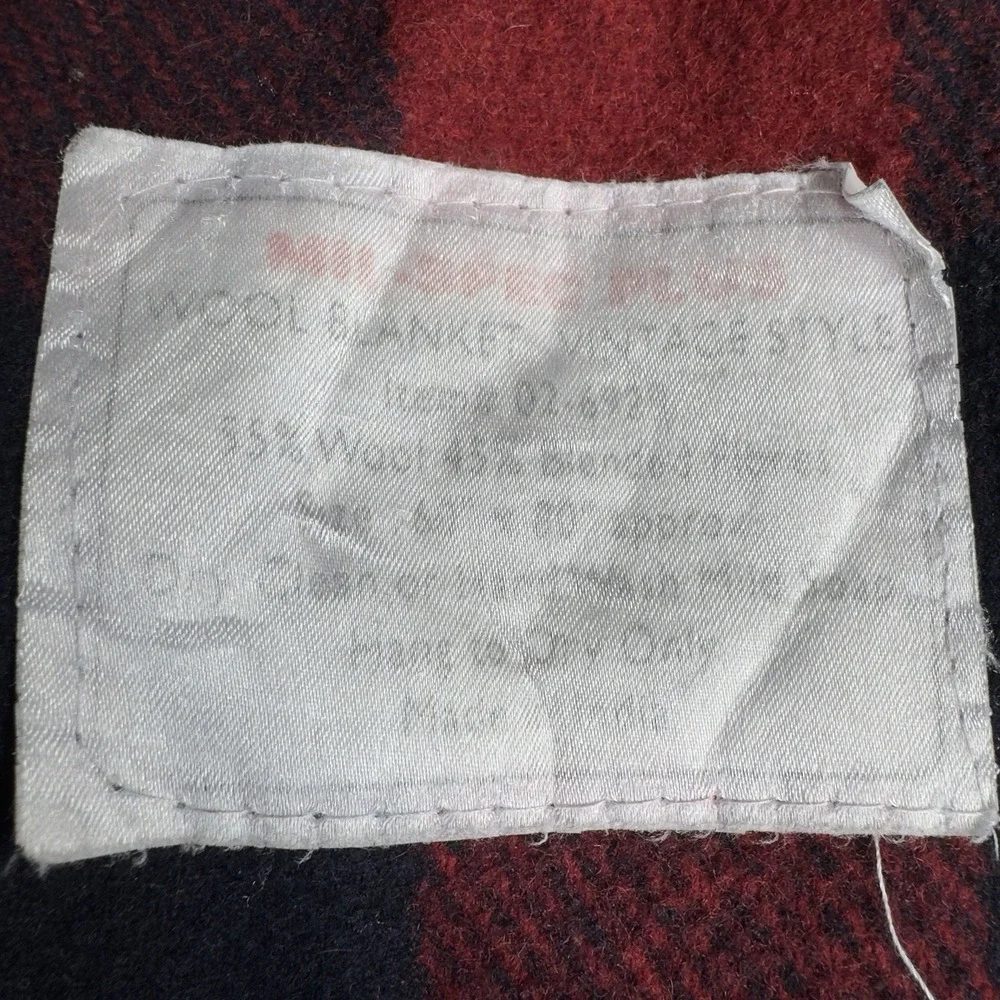 Vintage MIL-SPEC Plus Wool Blanket Vintage Style 60x80 Approx Navy & Red